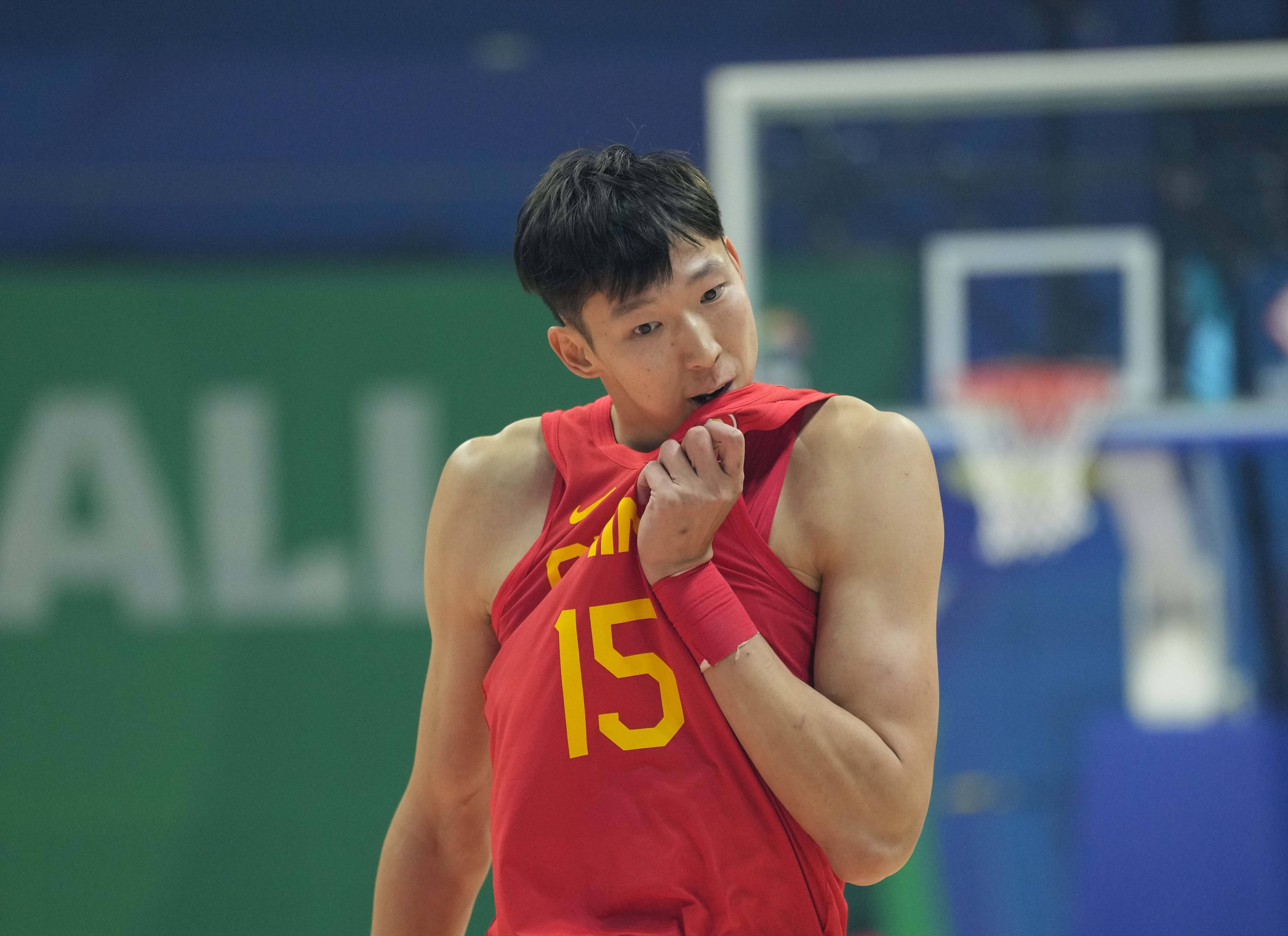 包含马赛清晨战术微调；志在CBA常规赛名次提升；更衣室稳定；赛程密集仍需轮换的词条