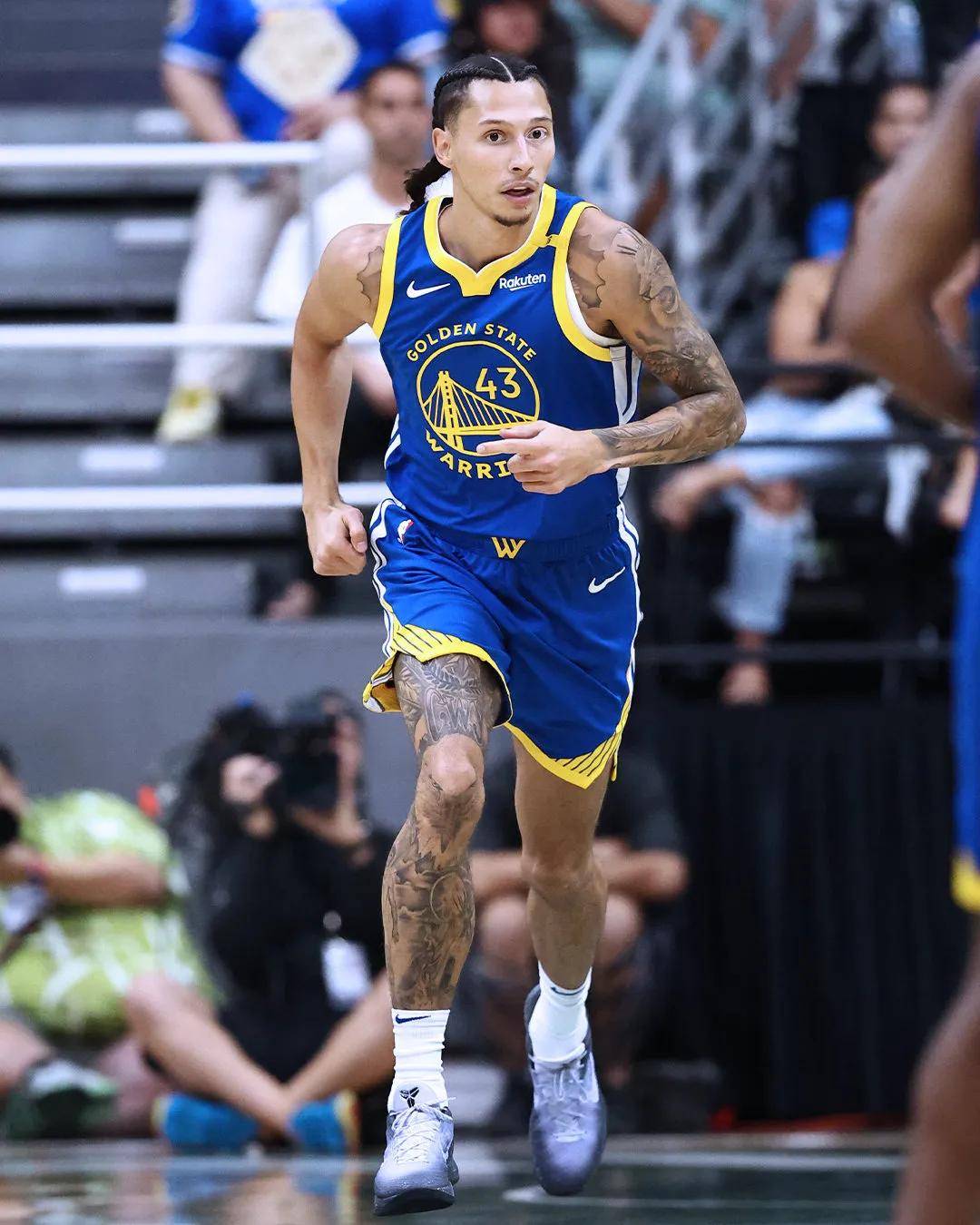 包含刚刚！广州队绝杀压哨备战NBA总决赛德罗巴在G2比赛中状态火爆，广厦男篮围绕NBA总决赛调整名单的词条